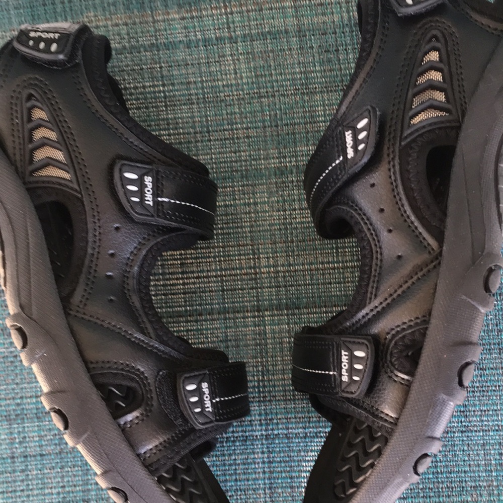 Sports  Athletic Walking Sandals for women. - Picture 2 of 6